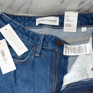 NWT- Aritzia Denim Forum Classic Indigo Jeans. Sz 25. So trendy and flattering!!
